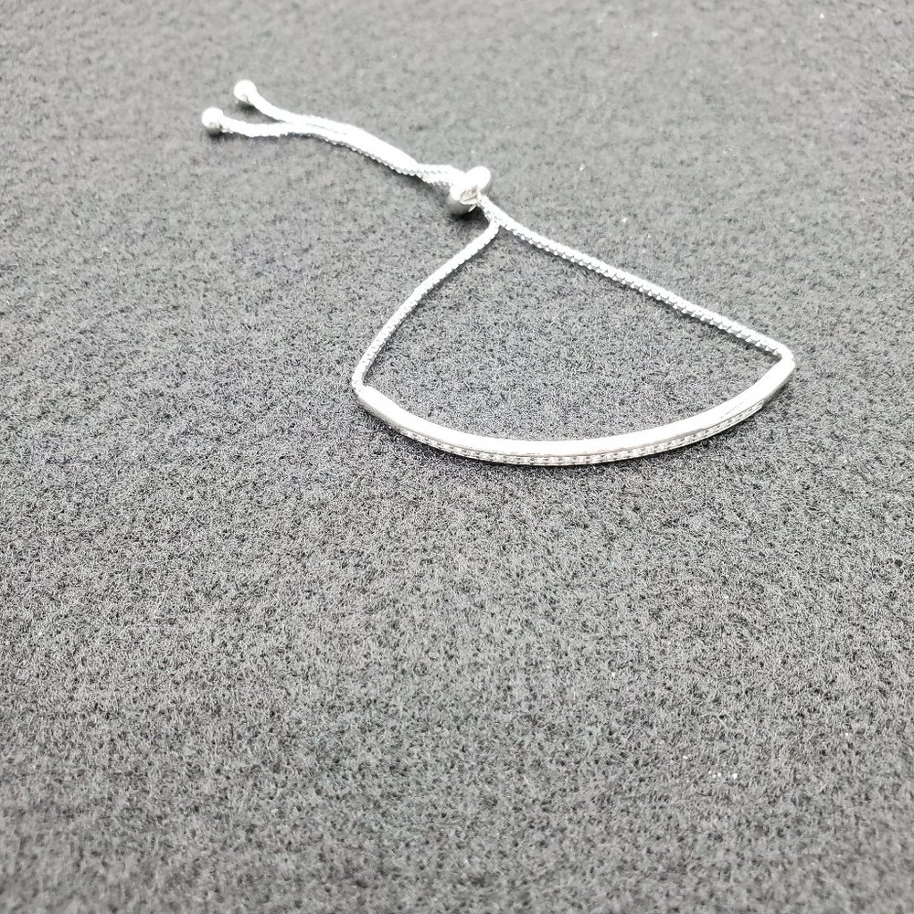NWOT Cubic Zirconia Geometric Dainty adjustable bracelet